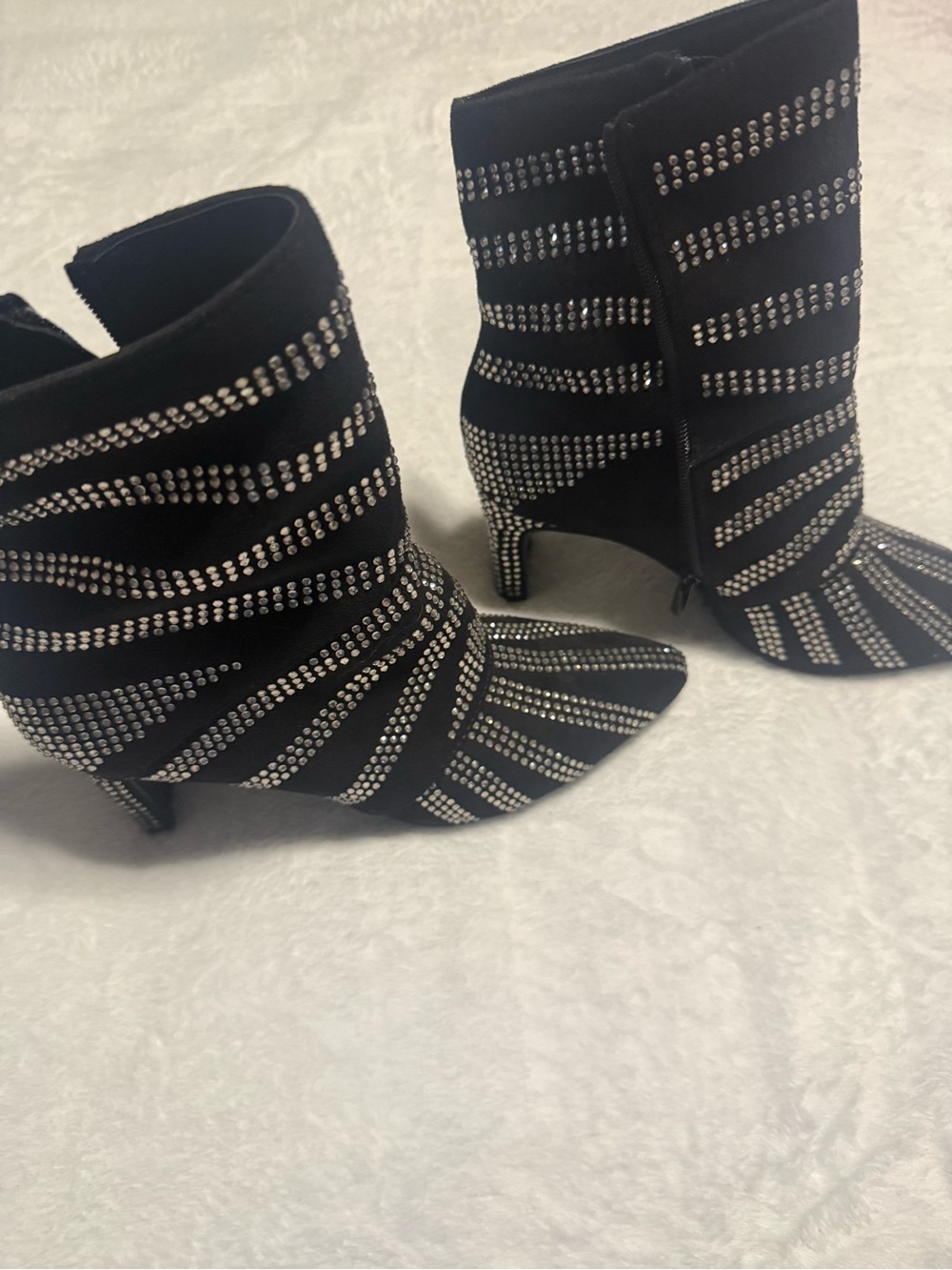 Betsey Johnson Black Rhinestone-Striped Ankle Booties size 7 - Picture 2 of 2